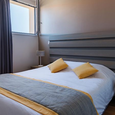 Lagrange Vacances Les Patios Eugenie Биариц Екстериор снимка