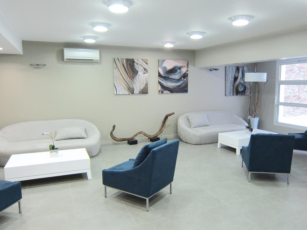 Lagrange Vacances Les Patios Eugenie Биариц Екстериор снимка
