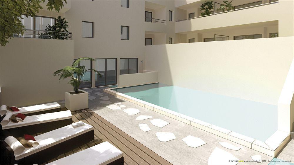 Lagrange Vacances Les Patios Eugenie Биариц Екстериор снимка
