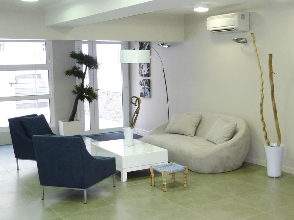 Lagrange Vacances Les Patios Eugenie Биариц Екстериор снимка